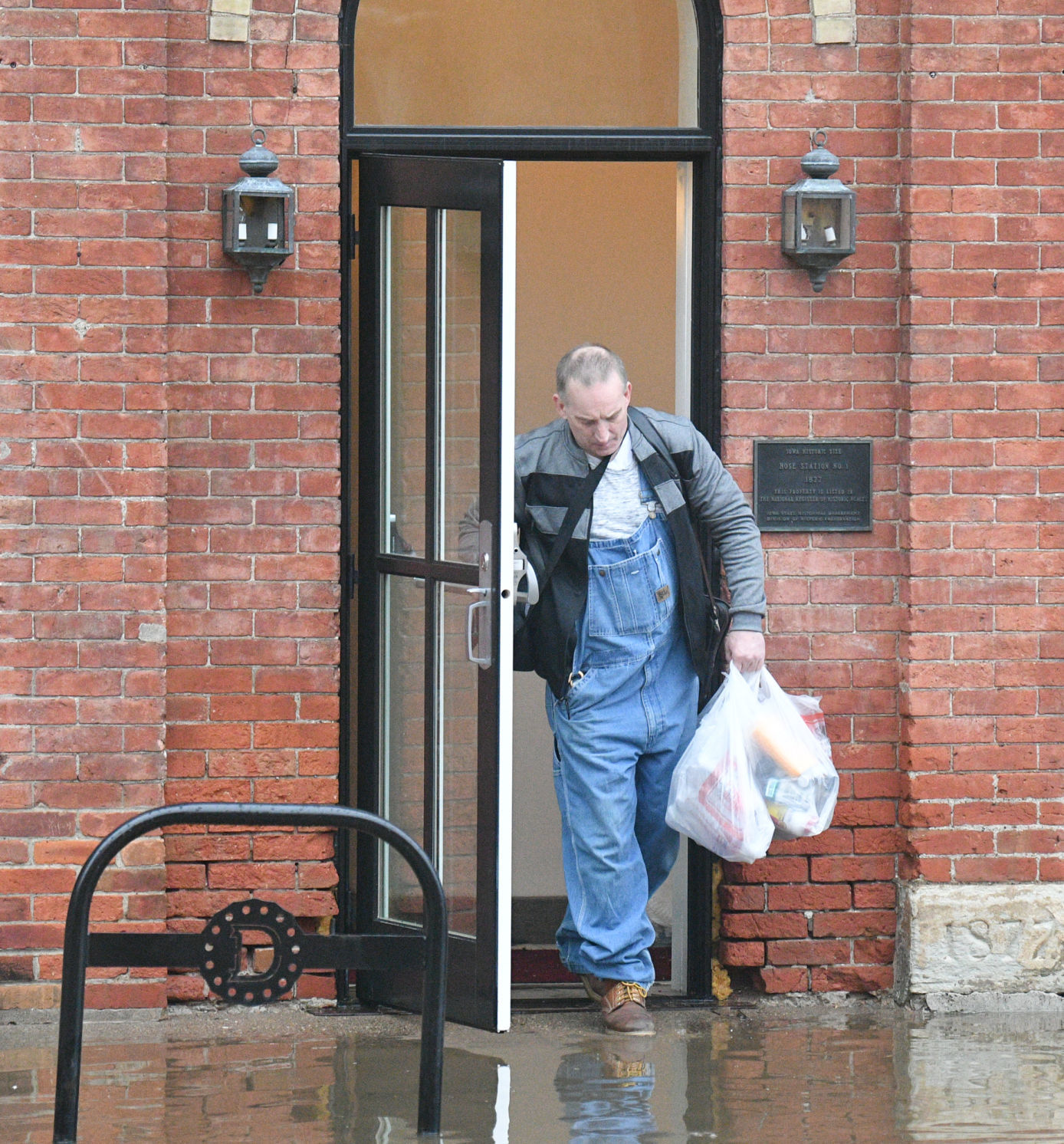 050119-mda-nws-flooding-mm-049a.JPG